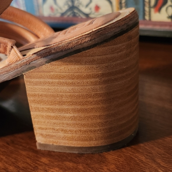 Latigo "Vacation" Strappy Block Heel Sandals 7.5 Blush color - Picture 4 of 11